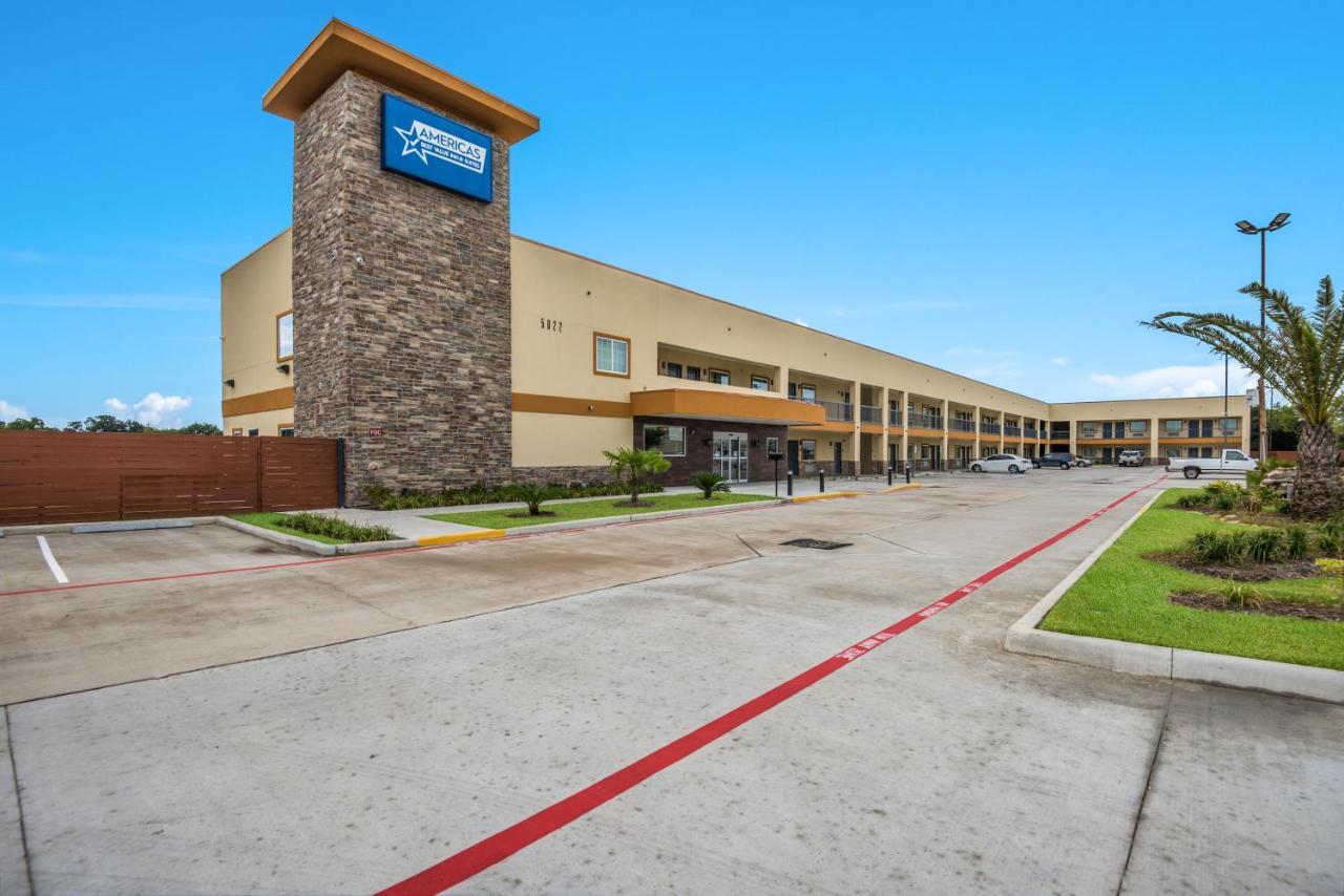 Americas Best Value Inn & Suites Houston At Hwy 6 Bagian luar foto