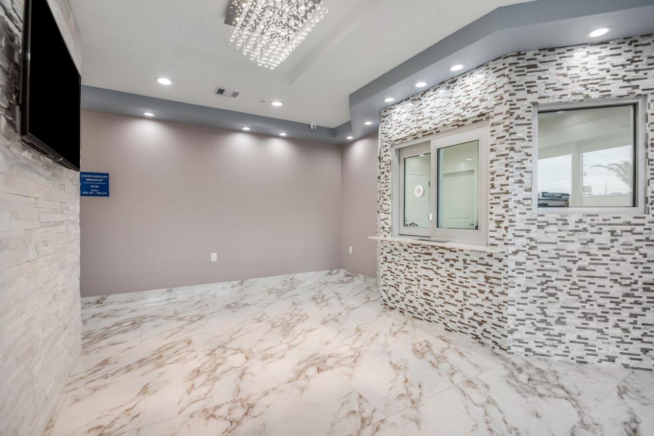 Americas Best Value Inn & Suites Houston At Hwy 6 Bagian luar foto