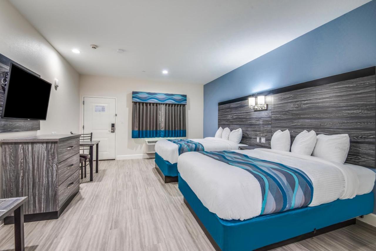 Americas Best Value Inn & Suites Houston At Hwy 6 Bagian luar foto
