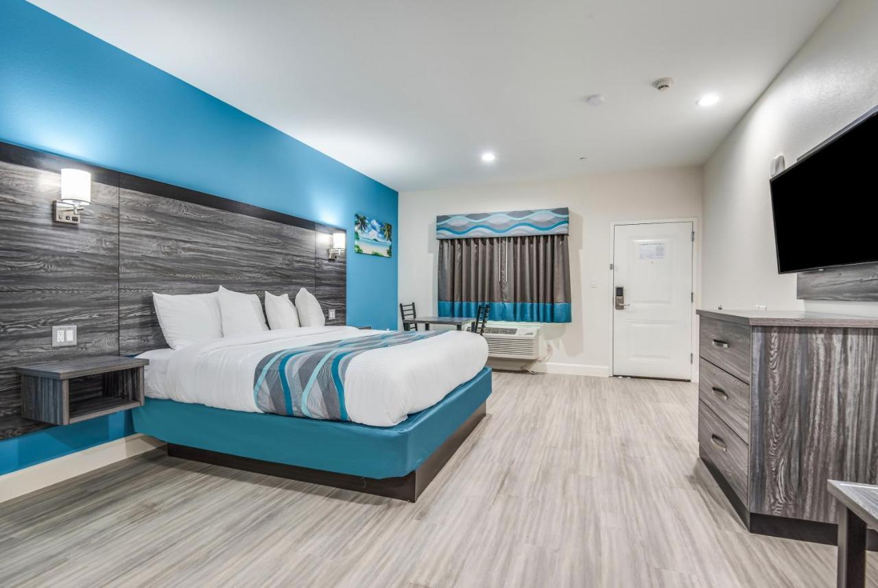 Americas Best Value Inn & Suites Houston At Hwy 6 Bagian luar foto